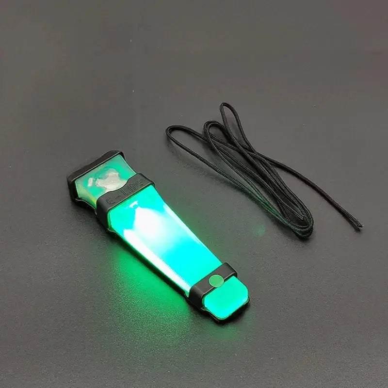 Lampe de Sécurité Clignotante FMA pour Casque – Signal de Survie Étanche pour Activités Outdoor Ma boutique