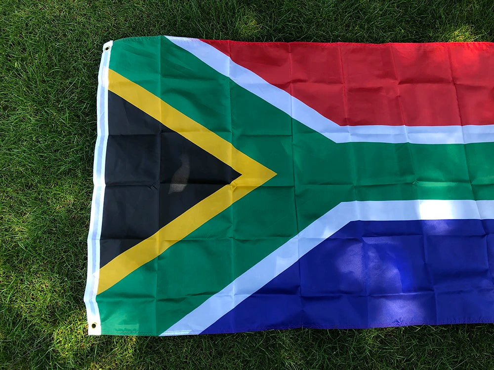 Drapeau National d'Afrique du Sud – 90x150 cm – Drapeau en Polyester Suspendu – Décoration Intérieure et Extérieure BLACKBEARD OUTDOOR INDUSTRIES