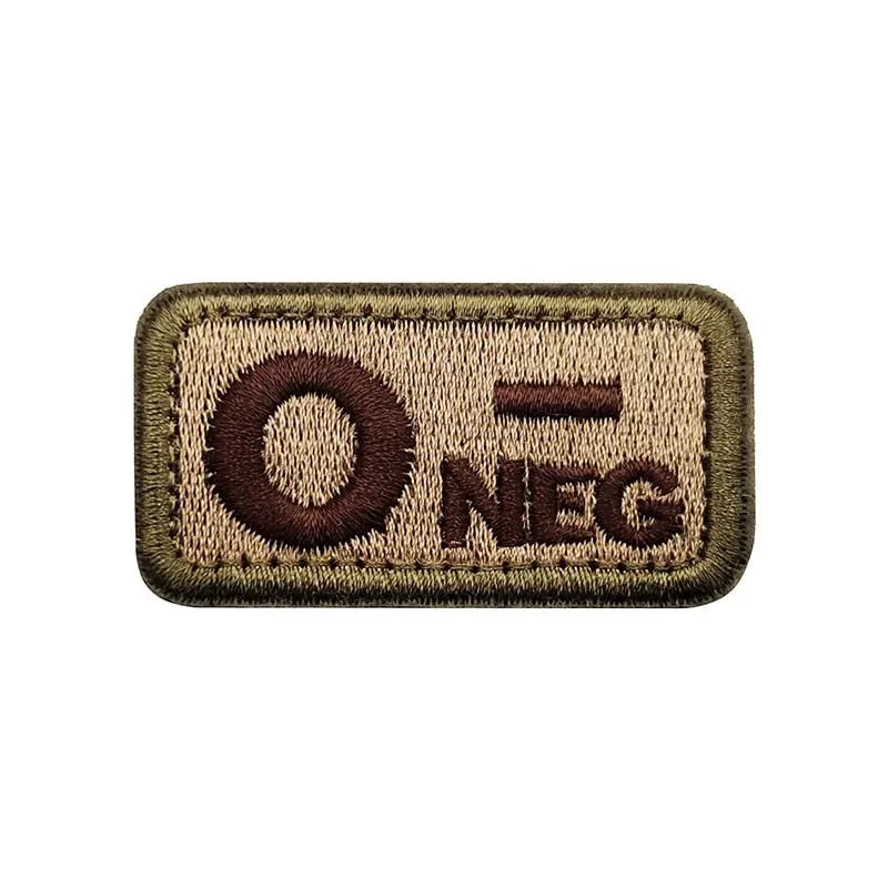 Écusson Groupe Sanguin 2,5 × 5 cm – Patch Tactique Brodé avec Velcro A/B/AB/O Pos-Neg - BLACKBEARD OUTDOOR INDUSTRIES