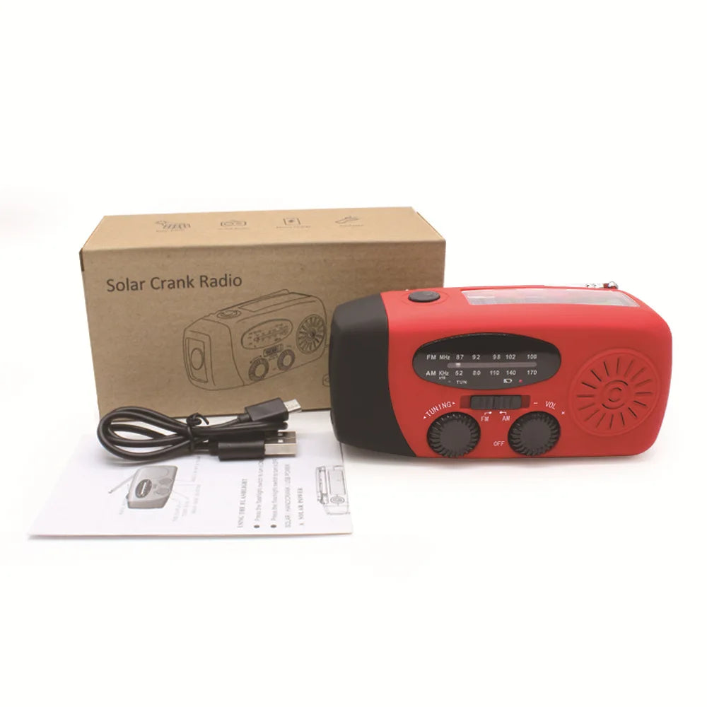 Radio d’Urgence Solaire & Dynamo – Lampe LED, Power Bank 2000 mAh, AM/FM – Spécial Outdoor & Camping - BLACKBEARD OUTDOOR INDUSTRIES