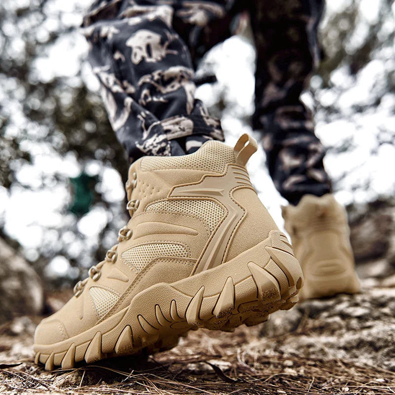 Bottes de Combat Tactiques Améliorées pour Homme - Chaussures de Randonnée Résistantes et Respirantes BLACKBEARD OUTDOOR INDUSTRIES