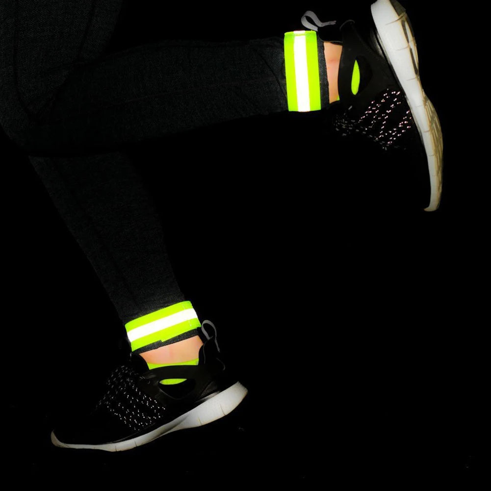 Bandes Réfléchissantes Élastiques - Armbands, Bracelets, Bandes de Cheville et Jambes, Haute Visibilité pour Sécurité Nocturne (Course, Cyclisme, Marche) - BLACKBEARD OUTDOOR INDUSTRIES