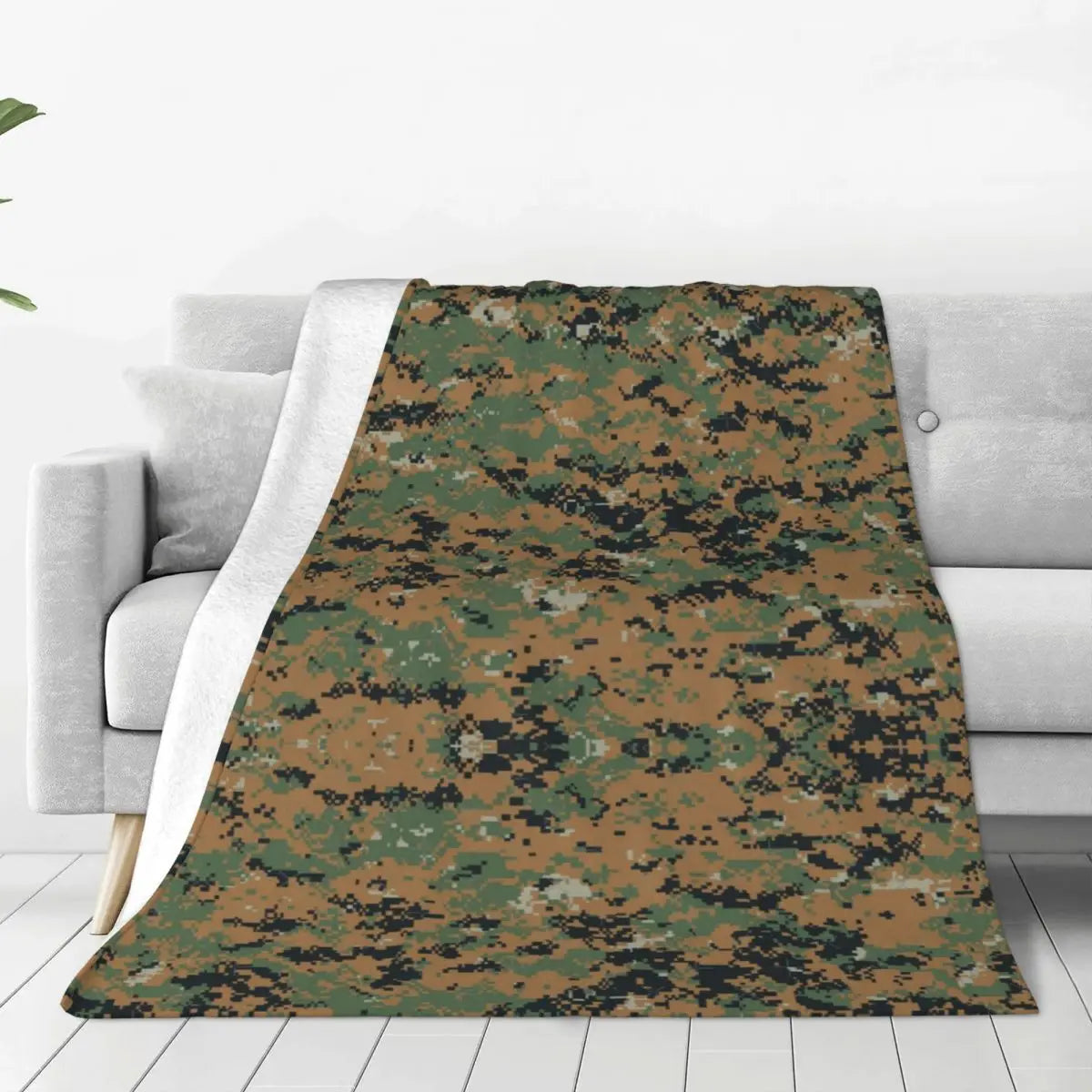 Couverture Camouflage Marpat Woodland – Plaid Militaire Doux en Laine - BLACKBEARD OUTDOOR INDUSTRIES