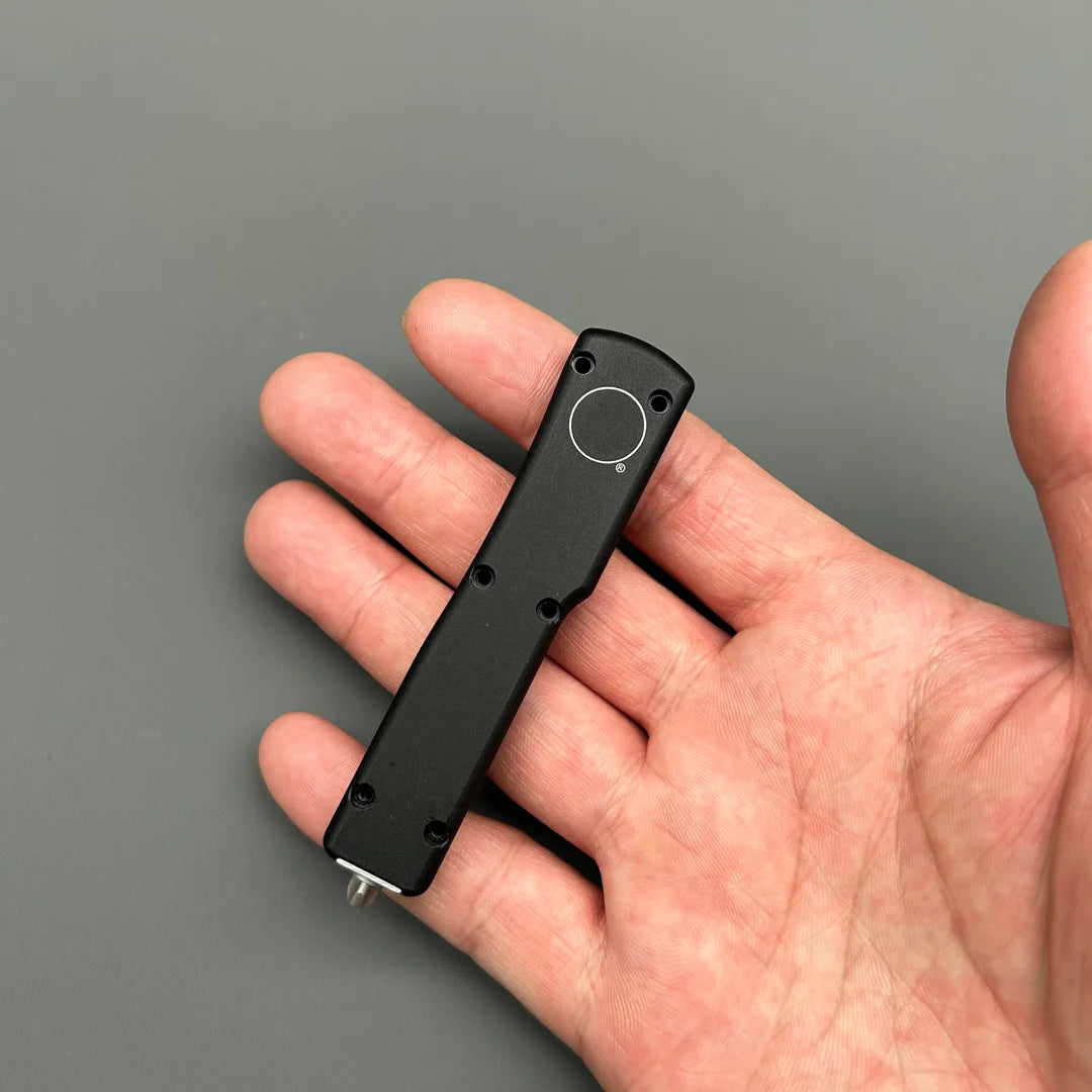 Mini Couteau M&T UT 70 – CNC Aluminium Aviation – Outil de Survie EDC Poche pour Camping, Chasse et Auto-défense - BLACKBEARD OUTDOOR INDUSTRIES