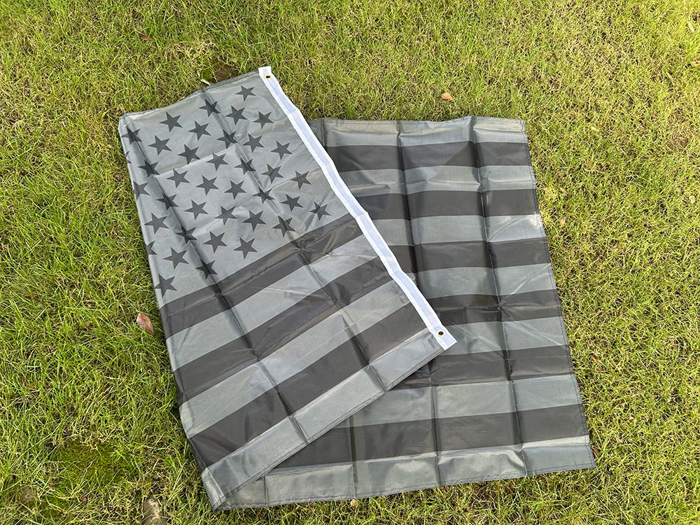 Drapeau Américain Noir – 90x150 cm – Drapeau en Polyester Suspendu – Décoration Intérieure et Extérieure BLACKBEARD OUTDOOR INDUSTRIES