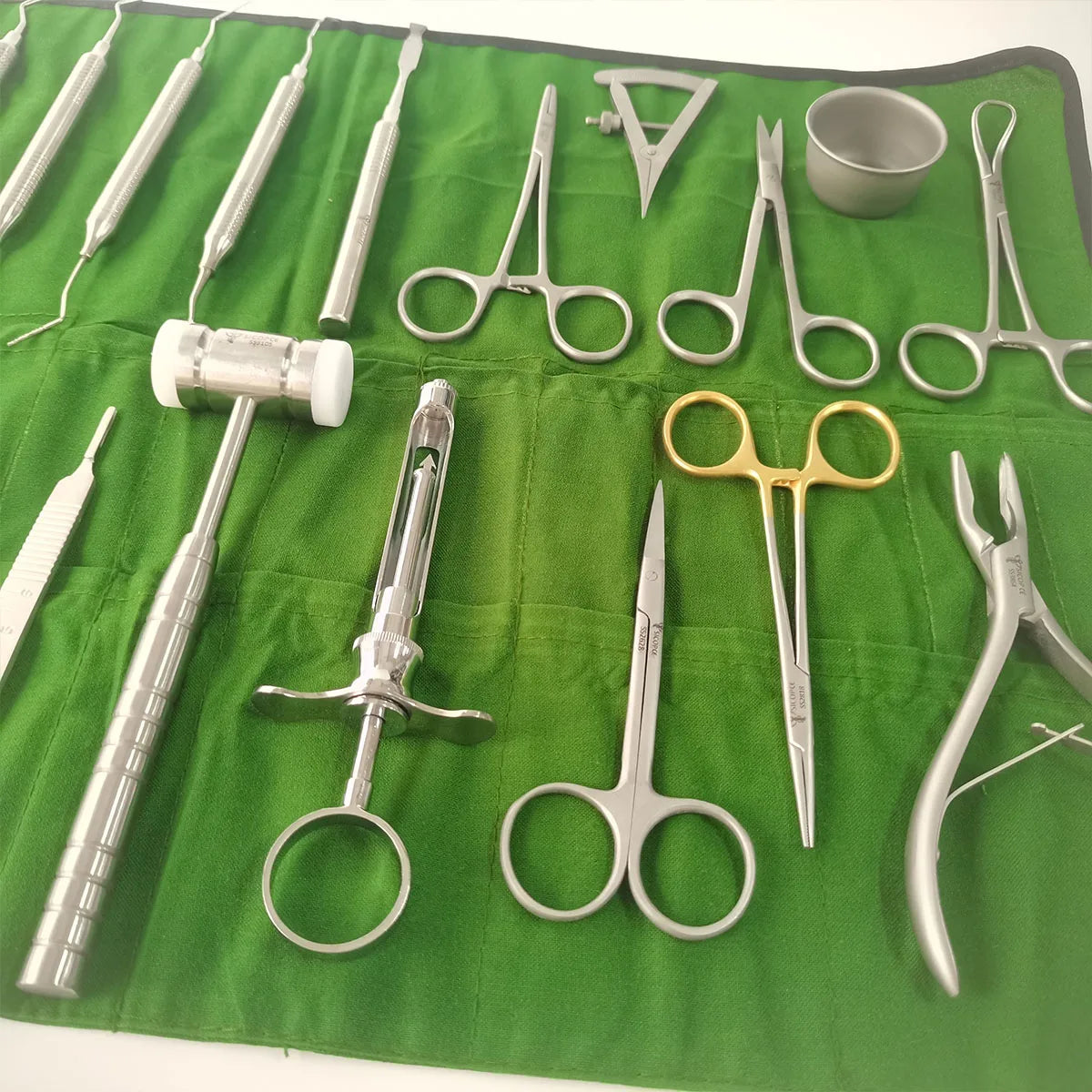 Kit d'Instruments Chirurgicaux pour Implants Dentaires - 26 Pièces - Pinces à Mordre l'Os, Marteau Osseux, Séparateur de Périoste, Sonde - Kit Chirurgical Intraoral BLACKBEARD OUTDOOR INDUSTRIES