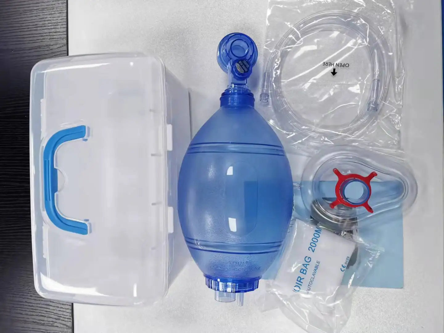 Kit de Réanimation Manuelle Jetable PVC pour Adultes, Enfants et Nourrissons – Ambu Bag avec Tuyau d’Oxygène et Sac de Réservoir - BLACKBEARD OUTDOOR INDUSTRIES