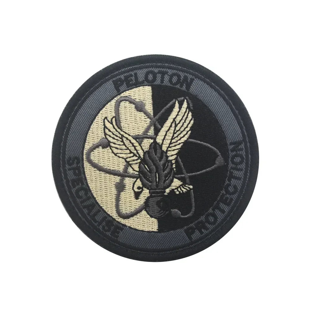 Patch Écusson Brodé GIGN GIPN BRI – Patch Tactique Militaire France – Pochettes à Attacher pour Vêtements et Sacs - BLACKBEARD OUTDOOR INDUSTRIES