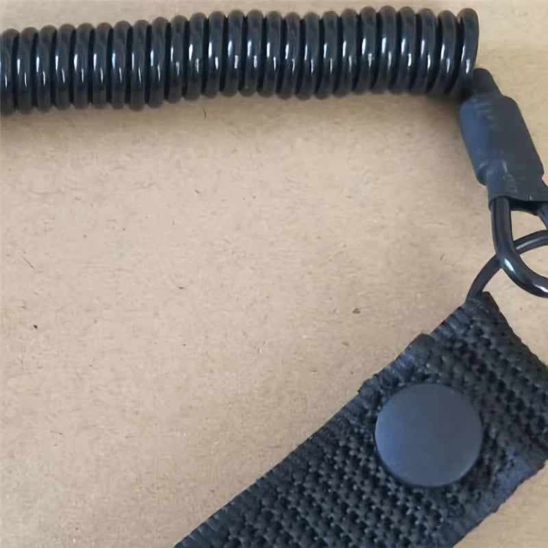 Dragonne Tactique Anti-perte Élastique - Protection Anti-vol, Anti-coupure, avec Mousqueton pour Armes de Poing et Accessoires BLACKBEARD OUTDOOR INDUSTRIES