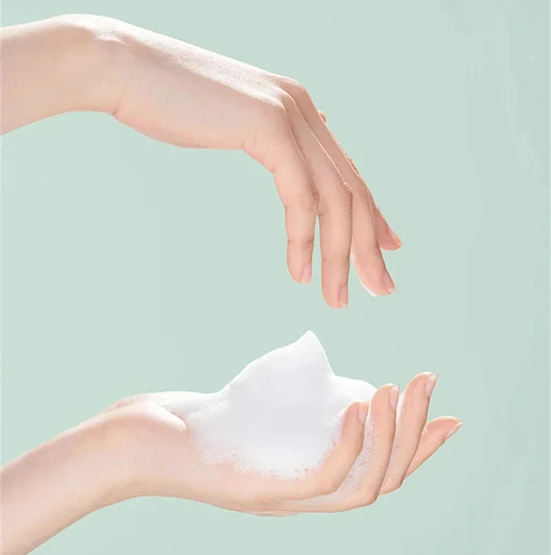 Savon Fait Main à Base de Lait de Chèvre et Protéines de Soie – Éclaircissant, Contrôle de l'Huile, Anti-Acné et Nourrissant pour la Peau - BLACKBEARD OUTDOOR INDUSTRIES