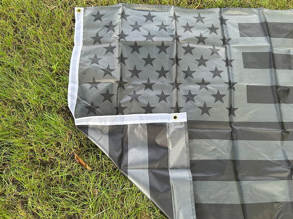 Drapeau Américain Noir – 90x150 cm – Drapeau en Polyester Suspendu – Décoration Intérieure et Extérieure BLACKBEARD OUTDOOR INDUSTRIES