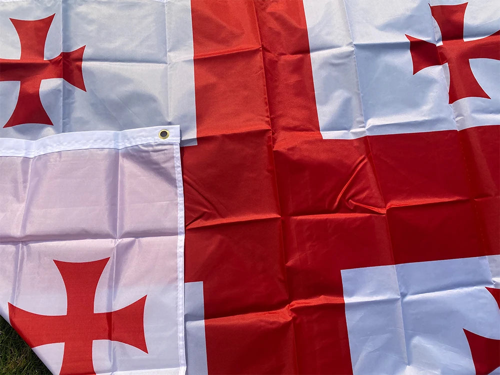 Drapeau de la Géorgie 90x150 cm – Bannière en Polyester Imprimée des Deux Côtés pour Décoration BLACKBEARD OUTDOOR INDUSTRIES