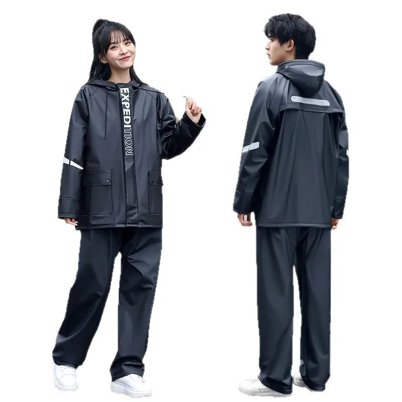 Set de Poncho de Pluie Séparé avec Pantalons - Ensemble Complet Résistant aux Tempêtes, Imperméable, Réfléchissant BLACKBEARD OUTDOOR INDUSTRIES