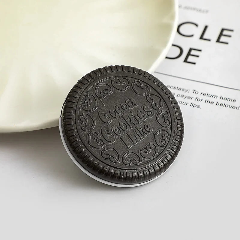 Miroir de Maquillage Pliable en Forme de Biscuit au Chocolat – Avec Peigne Intégré - BLACKBEARD OUTDOOR INDUSTRIES