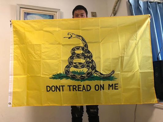 Drapeau "Don't Tread on Me" (Gadsden) – 90x150 cm – Polyester – Bannière Suspendue Tea Party – "Liberty or Death" avec Serpent à sonnette BLACKBEARD OUTDOOR INDUSTRIES
