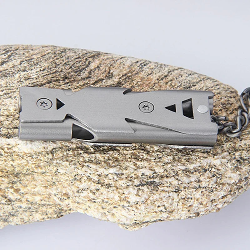 Sifflet d'Urgence Portable 180 dB – Double Tube | SOS, Survie, Randonnée, Camping, Sécurité - BLACKBEARD OUTDOOR INDUSTRIES