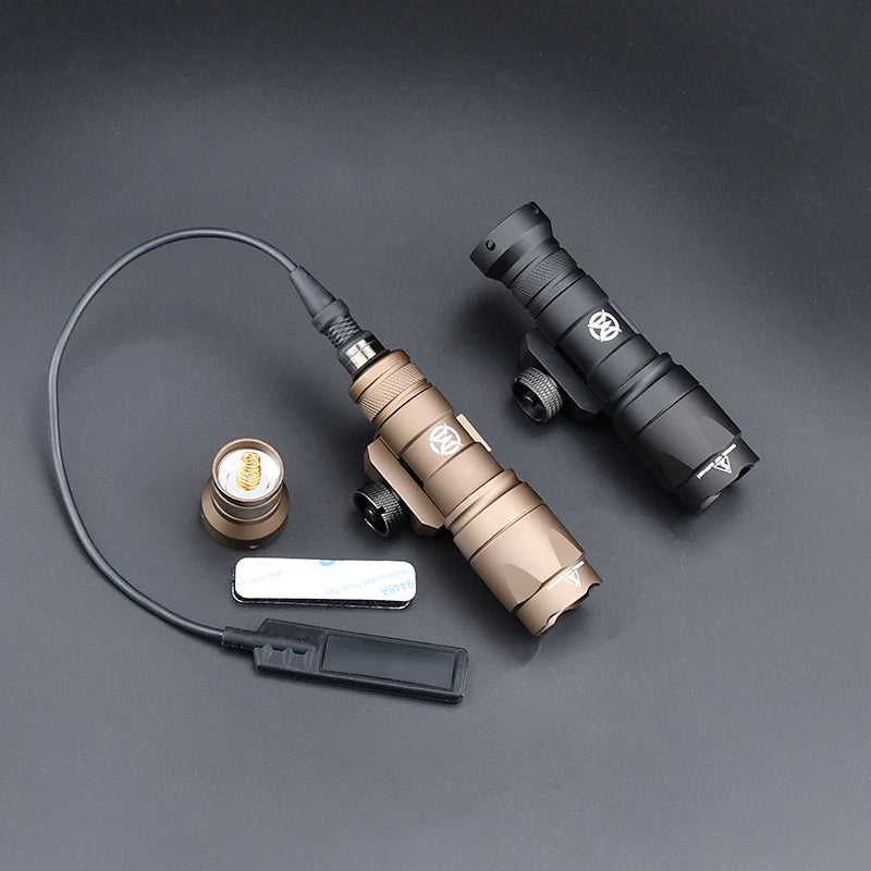 Lampe Tactique WADSN M300A / M600C Type SureFire – LED Haute Puissance pour Rail 20mm Picatinny - BLACKBEARD OUTDOOR INDUSTRIES