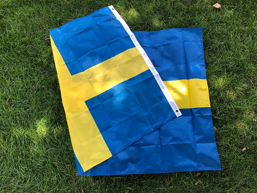 Drapeau de la Suède – 3x5 Pieds (90x150 cm) – Drapeau National du Royaume de Suède – Bannière en Polyester Suspendue BLACKBEARD OUTDOOR INDUSTRIES