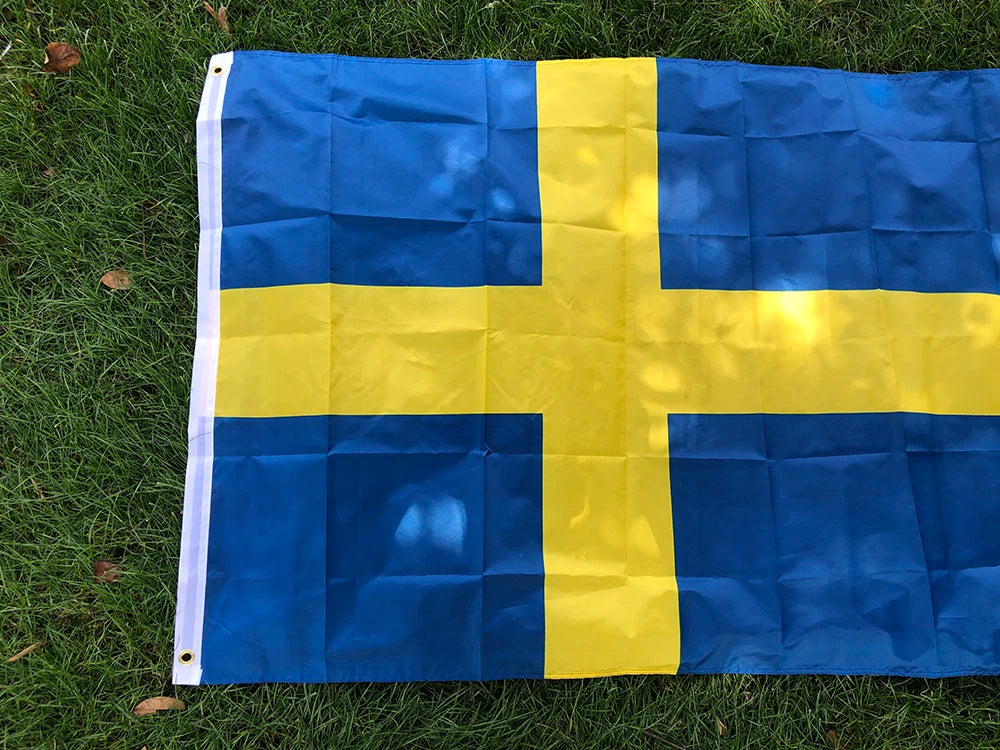 Drapeau de la Suède – 3x5 Pieds (90x150 cm) – Drapeau National du Royaume de Suède – Bannière en Polyester Suspendue BLACKBEARD OUTDOOR INDUSTRIES