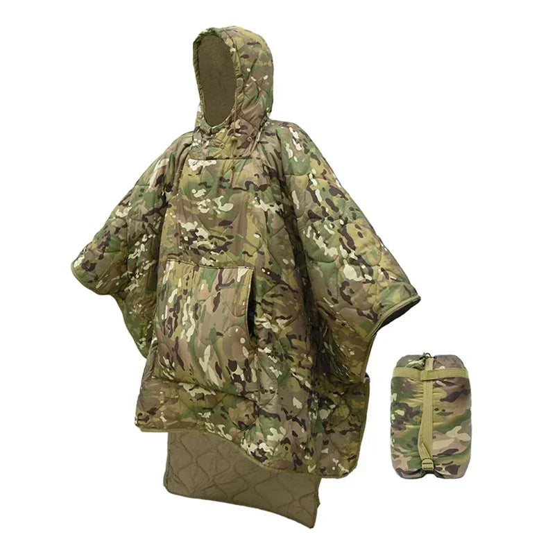 Couverture Poncho Camouflage Imperméable – Isolation Thermique & Doublure Chaude pour Camping, Randonnée, Chasse et Survie - BLACKBEARD OUTDOOR INDUSTRIES