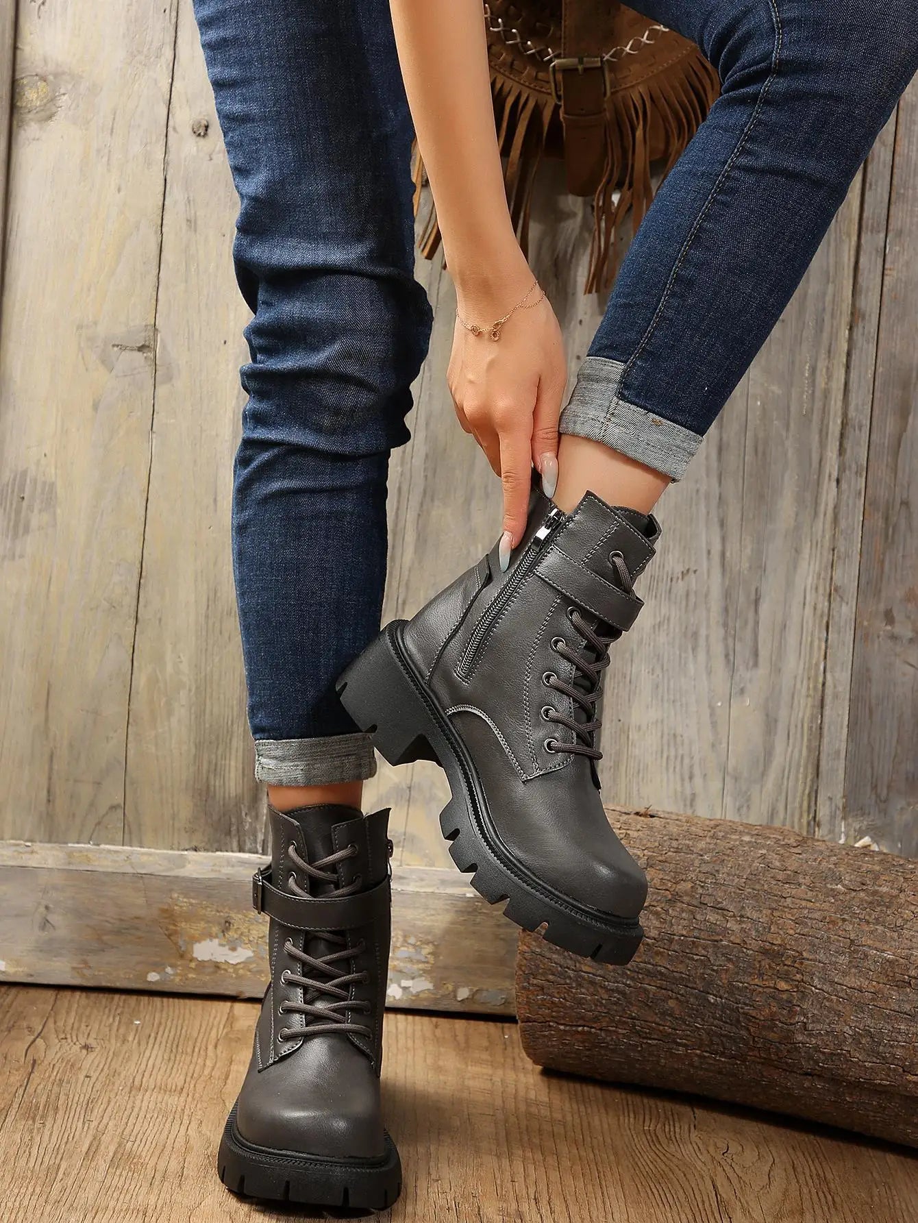 Bottines Femme à Talon Épais – Bottes Combat à Lacets & Fermeture Éclair – Style Punk Rock avec Boucle Ceinture – Pointure Jusqu’au 43 - BLACKBEARD OUTDOOR INDUSTRIES
