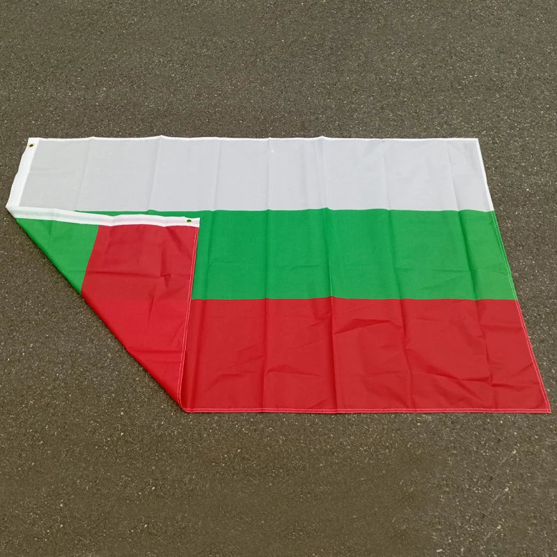 Drapeau National Bulgare – 90x150 cm – Polyester – Drapeau Europe EU – Blanc, Vert, Rouge – BG BGR Bulgarie BLACKBEARD OUTDOOR INDUSTRIES