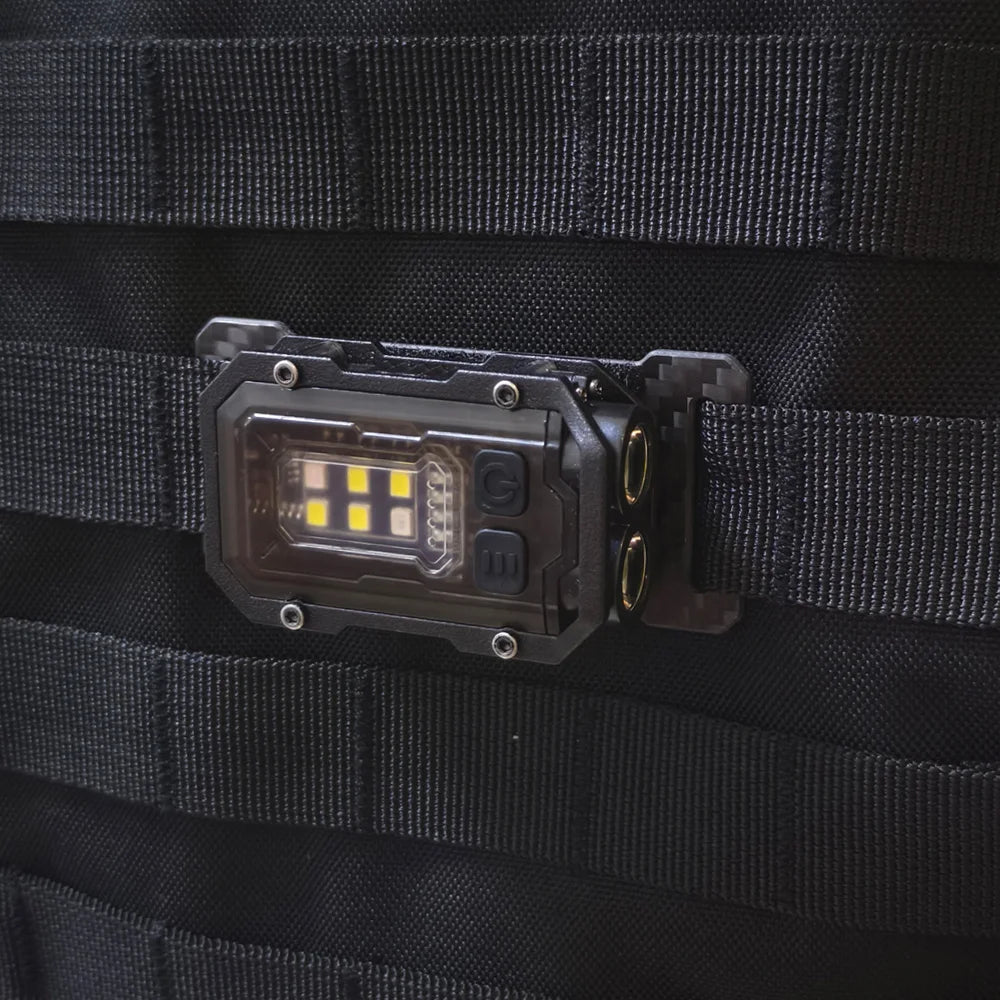 Lampe Tactique EDC - Lampe Mini Portable avec Plaque en Boucle et Crochet, Idéale pour Camping, Randonnée et Sécurité BLACKBEARD OUTDOOR INDUSTRIES