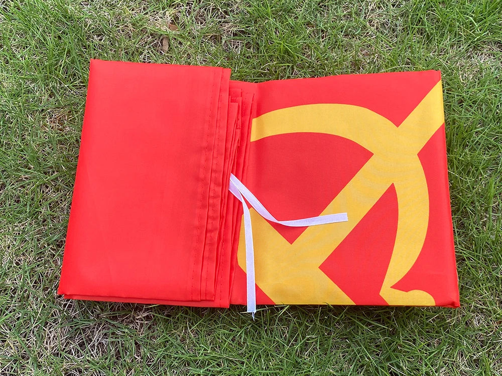 Drapeau de l'Union des Républiques Socialistes Soviétiques (URSS) - 90x150 cm – Polyester – Drapeau de la Révolution Rouge BLACKBEARD OUTDOOR INDUSTRIES