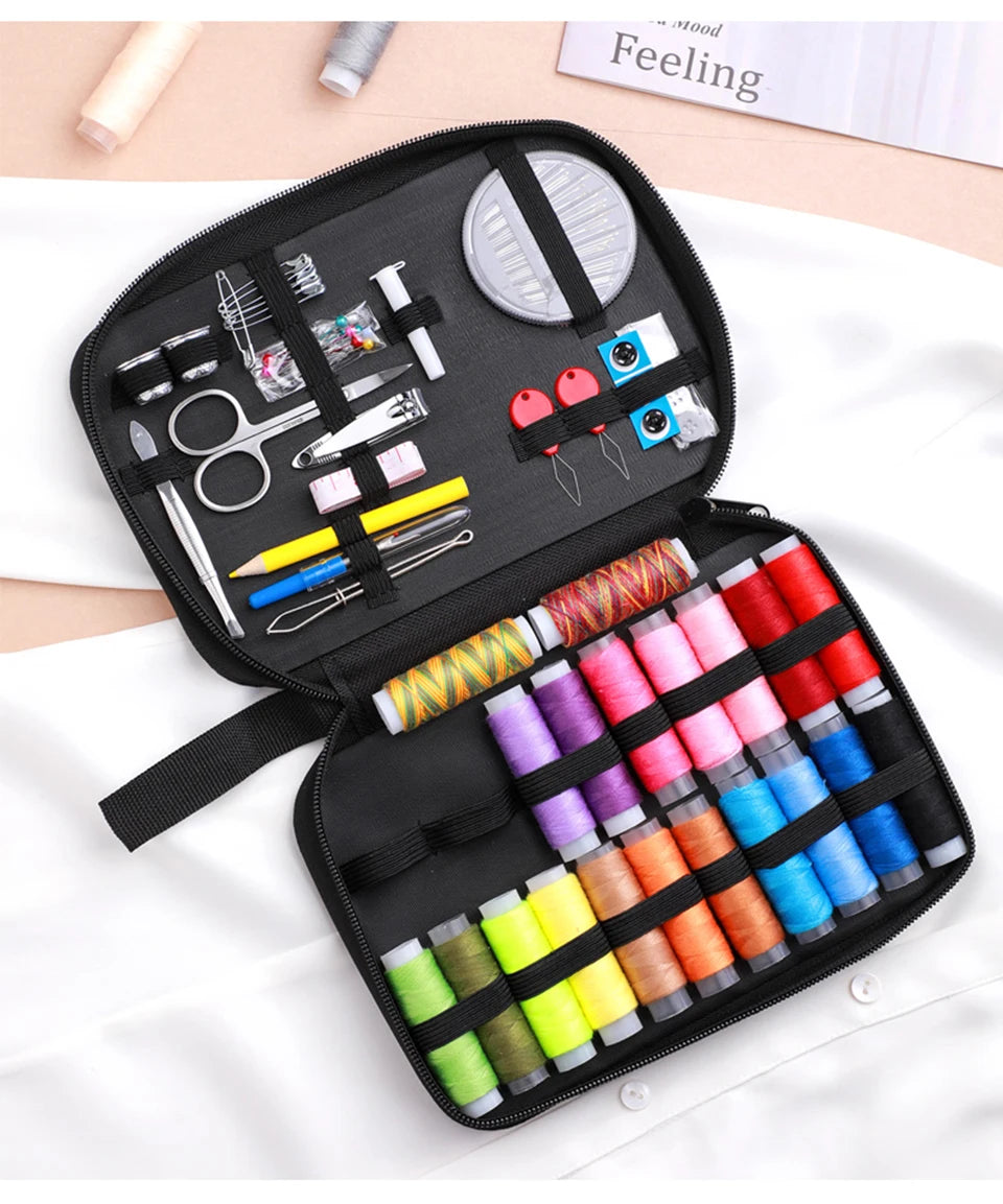 Kit Complet de Couture avec Fils, Aiguilles, Ciseaux, Mètre Ruban, Boutons - Set de Couture Portable pour DIY, Broderie, et Travaux Manuels BLACKBEARD OUTDOOR INDUSTRIES
