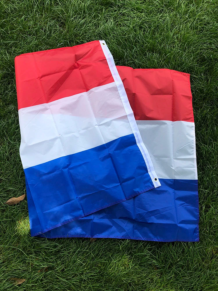 Drapeau des Pays-Bas – 90x150 cm – Polyester – Bannière Nationale Suspendue – Décoration Intérieure et Extérieure – Nouveau Drapeau de Hollande BLACKBEARD OUTDOOR INDUSTRIES