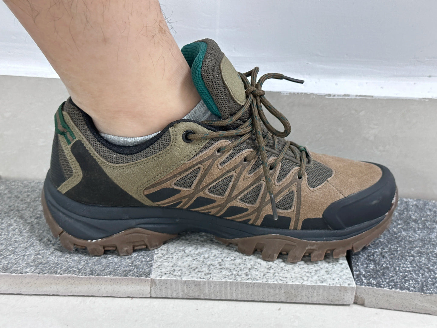Chaussures de Randonnée Homme HIKEUP – Respirantes, Antidérapantes, Imperméables | Trekking & Outdoor - BLACKBEARD OUTDOOR INDUSTRIES