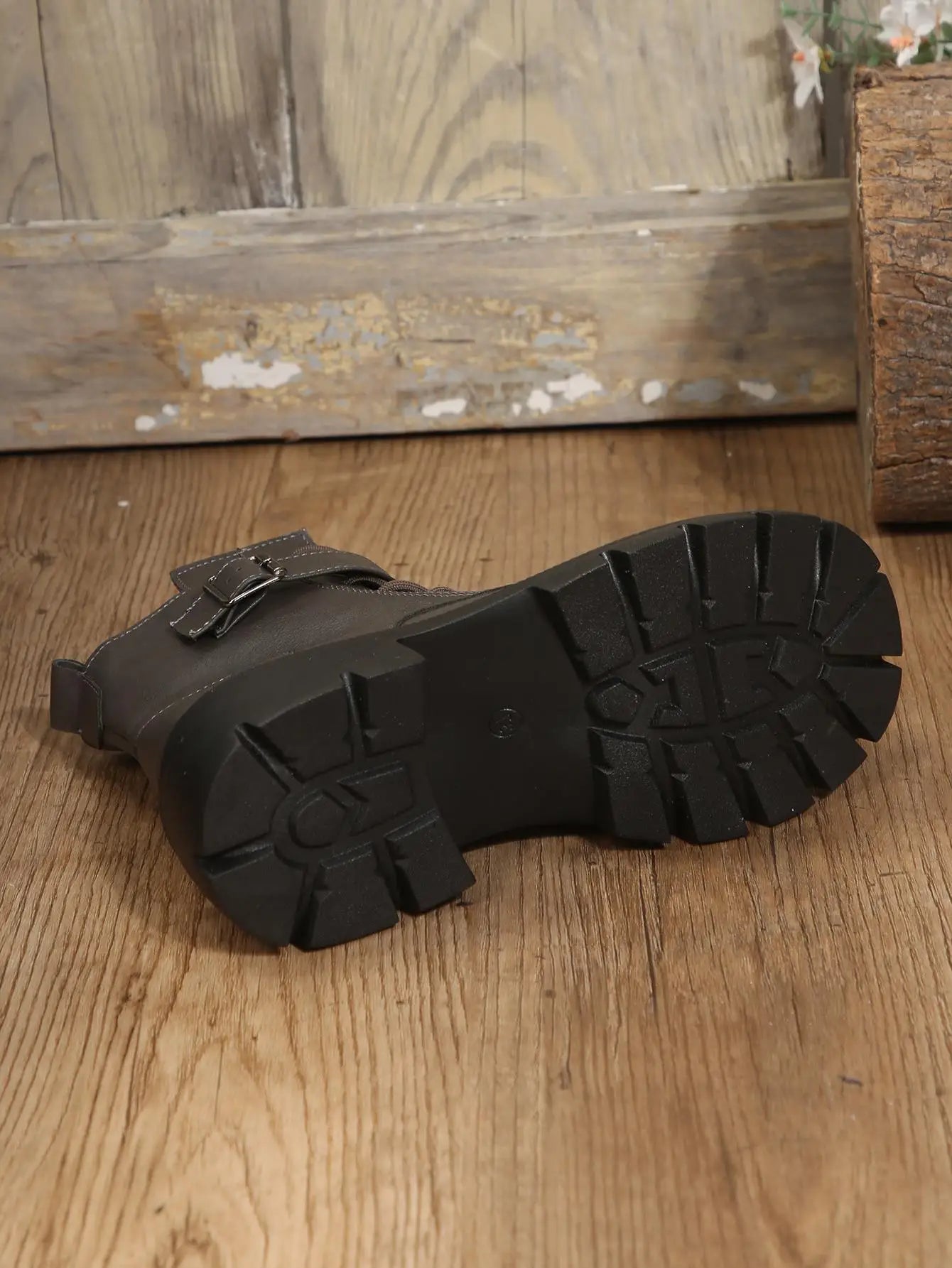 Bottines Femme à Talon Épais – Bottes Combat à Lacets & Fermeture Éclair – Style Punk Rock avec Boucle Ceinture – Pointure Jusqu’au 43 - BLACKBEARD OUTDOOR INDUSTRIES