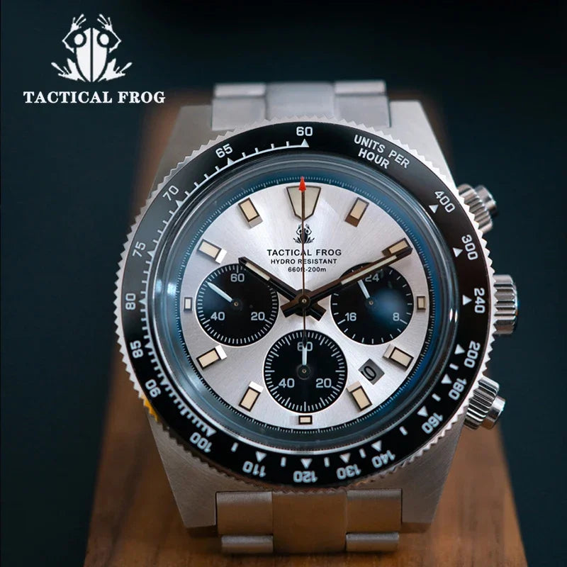Montre Homme Tactical Frog TF004 – Chronographe Solaire VS75 – Étanche 200M – Verre Saphir – Bracelet Acier Inoxydable - BLACKBEARD OUTDOOR INDUSTRIES
