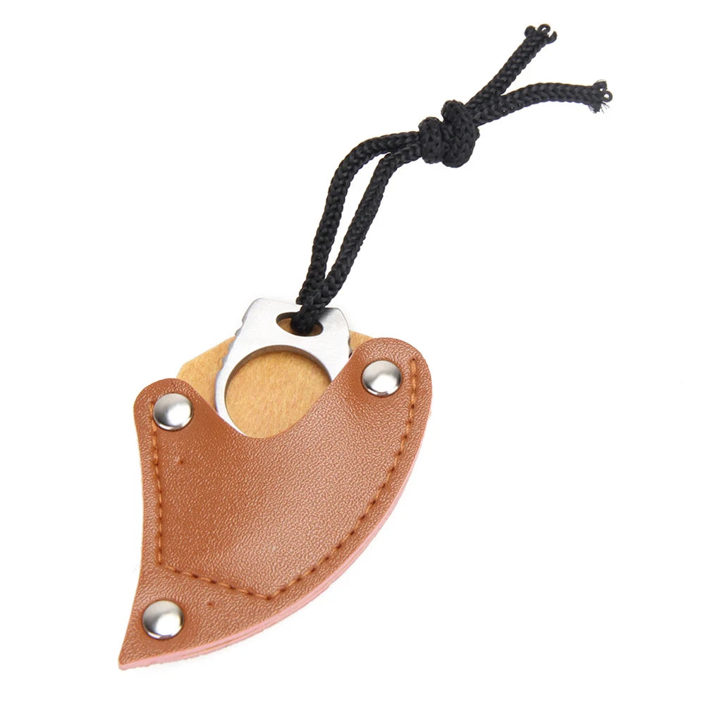 Couteau de Survie avec Anneau de Doigt, Mini Couteau Poche avec Étui en Cuir - Outil EDC Multifonction pour Camping, Randonnée et Aventure - BLACKBEARD OUTDOOR INDUSTRIES