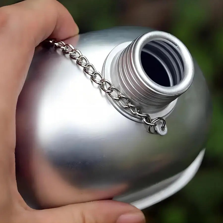 Gourde Militaire en Aluminium avec Gobelet et Pochette – 1 Set – 900 ml – Bouteille d’Eau Portable pour Camping, Randonnée, Voyage, Activités Outdoor - BLACKBEARD OUTDOOR INDUSTRIES