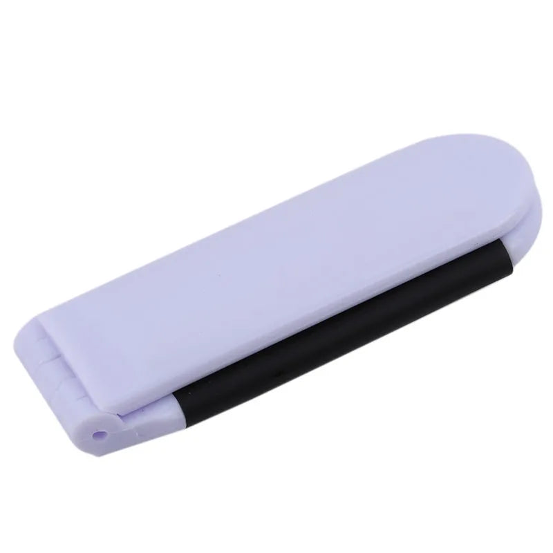 Peigne Pliant en Plastique avec Miroir Portable – Peigne de Maquillage Pratique et Élégant, Accessoire de Mode pour Femme, Idéal pour Sac à Main - BLACKBEARD OUTDOOR INDUSTRIES