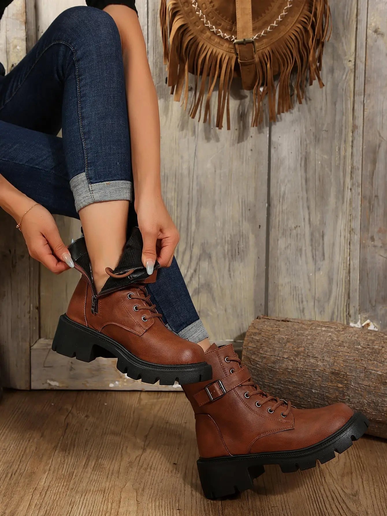 Bottines Femme à Talon Épais – Bottes Combat à Lacets & Fermeture Éclair – Style Punk Rock avec Boucle Ceinture – Pointure Jusqu’au 43 - BLACKBEARD OUTDOOR INDUSTRIES