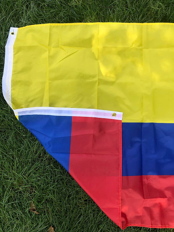 Drapeau de la Colombie 90x150 cm – Bannière en Polyester pour Décoration (Intérieur et Extérieur) BLACKBEARD OUTDOOR INDUSTRIES