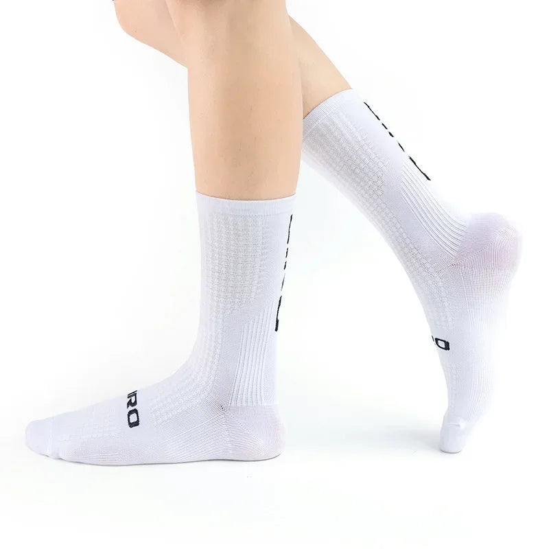 Professional Cycling Socks – Chaussettes de Cyclisme Respirantes pour Homme & Femme - BLACKBEARD OUTDOOR INDUSTRIES