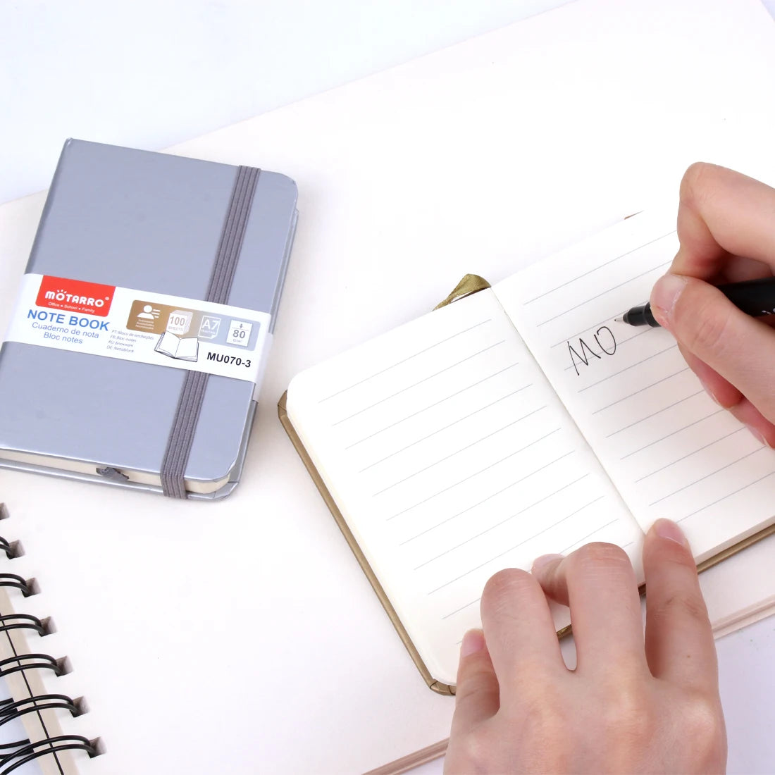 MOTARRO Carnet A7 Mini – Élégance et Praticité au Quotidien BLACKBEARD OUTDOOR INDUSTRIES