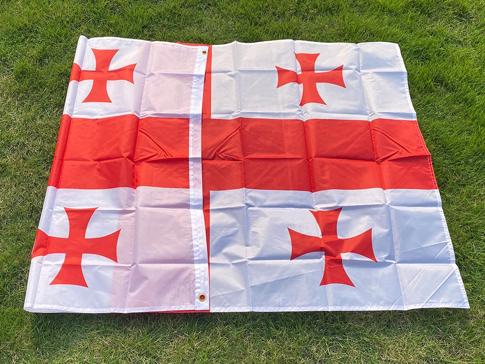 Drapeau de la Géorgie 90x150 cm – Bannière en Polyester Imprimée des Deux Côtés pour Décoration BLACKBEARD OUTDOOR INDUSTRIES