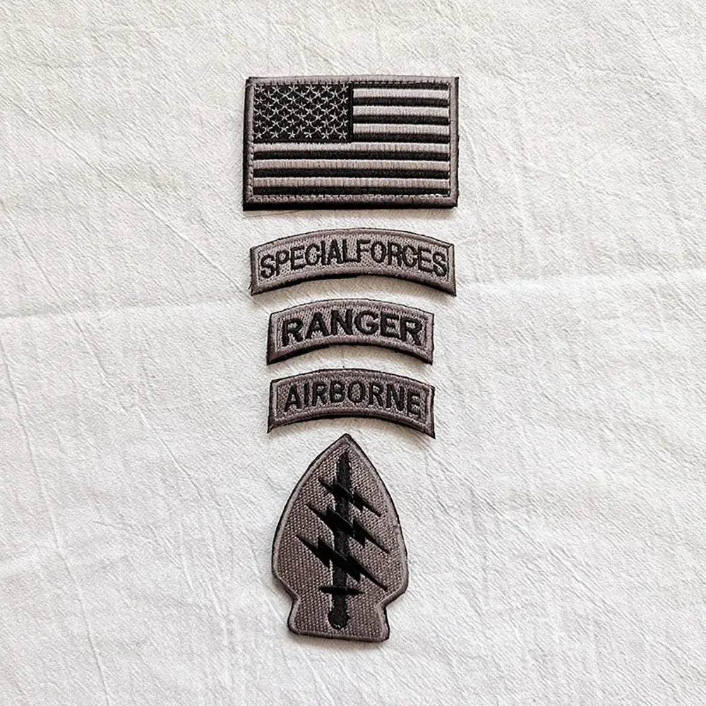 Patch Brodé Forces Spéciales avec Drapeau des États-Unis – avec Velcro pour Casque, Vêtements et Équipements Militaires - BLACKBEARD OUTDOOR INDUSTRIES