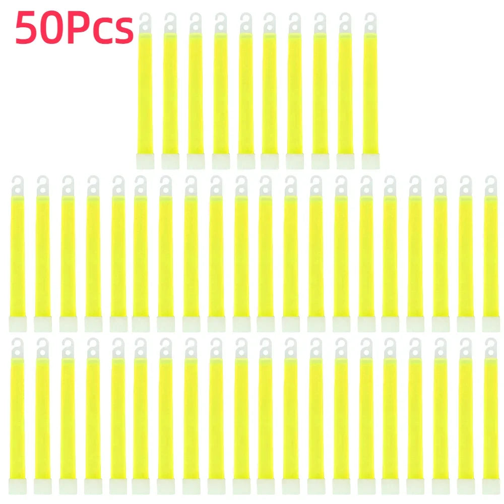 Lot de 50 Bâtons Lumineux Fluorescents 15 cm Équipement de Survie Militaire | Camping, Randonnée, SOS, Urgence, Fête | - BLACKBEARD OUTDOOR INDUSTRIES