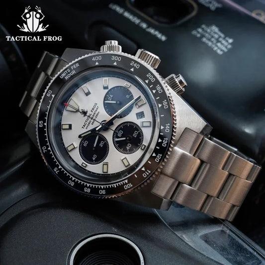 Montre Homme Tactical Frog TF004 – Chronographe Solaire VS75 – Étanche 200M – Verre Saphir – Bracelet Acier Inoxydable - BLACKBEARD OUTDOOR INDUSTRIES