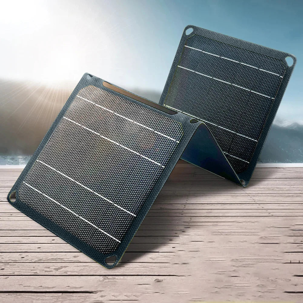 Panneau Solaire Portable Pliable VAKIND 30W/40W – 5V/18V USB-A, USB-C & DC – Étanche IP65 pour Téléphones, Powerbanks, Randonnée, Camping - BLACKBEARD OUTDOOR INDUSTRIES