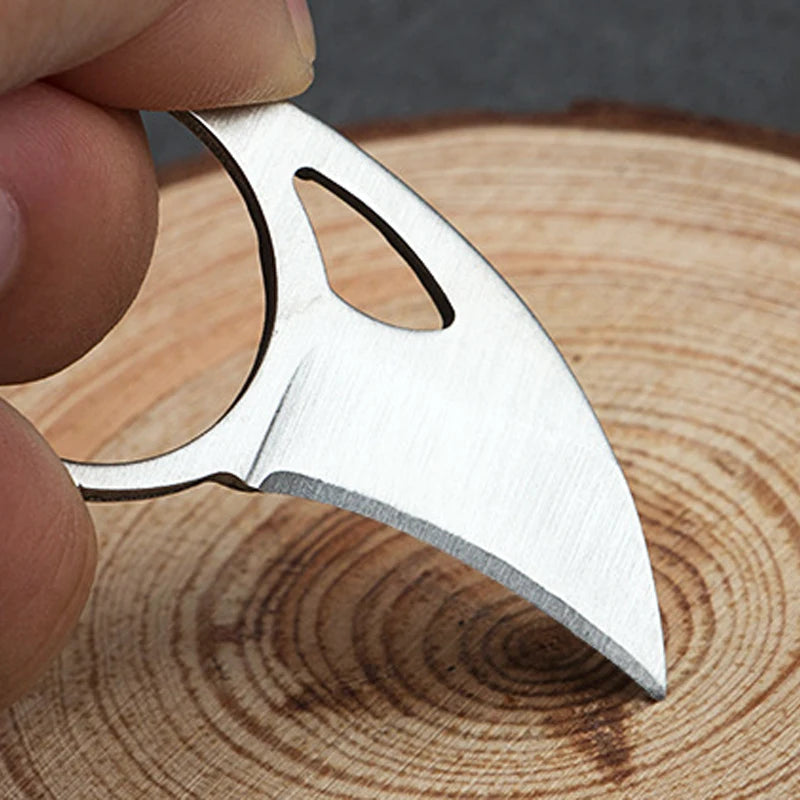 Couteau Pendentif de Self-Défense en Acier Inoxydable - Couteau Fixe Portable pour Outdoor, Survival, et Autodéfense - BLACKBEARD OUTDOOR INDUSTRIES
