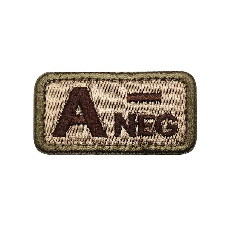 Écusson Groupe Sanguin 2,5 × 5 cm – Patch Tactique Brodé avec Velcro A/B/AB/O Pos-Neg - BLACKBEARD OUTDOOR INDUSTRIES