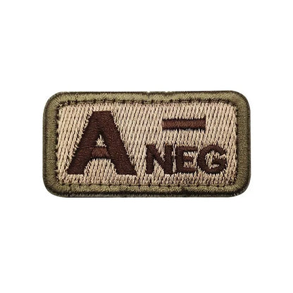 Écusson Groupe Sanguin 2,5 × 5 cm – Patch Tactique Brodé avec Velcro A/B/AB/O Pos-Neg - BLACKBEARD OUTDOOR INDUSTRIES