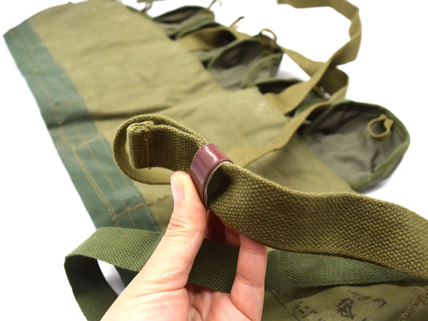 Pochette Chest Rig Surplus 7,62 mm Type 63 (68) – Poche d’Équipement Militaire Vintage - BLACKBEARD OUTDOOR INDUSTRIES