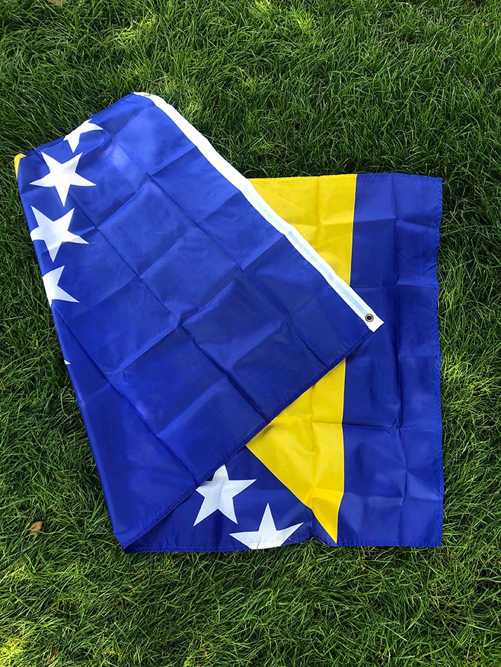 Drapeau de la Bosnie-Herzégovine – 3x5ft (90x150cm) BLACKBEARD OUTDOOR INDUSTRIES